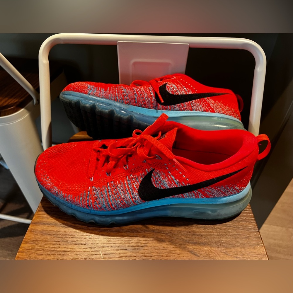 Nike FlyKnit Max